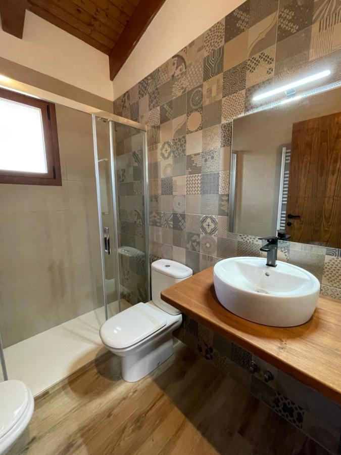 Casa De Les Escoles, Espinalbet - Alberga Castellar del Riu Kültér fotó