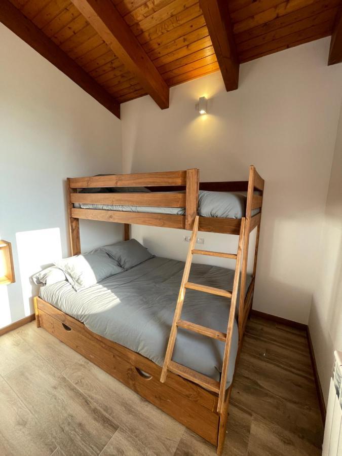 Casa De Les Escoles, Espinalbet - Alberga Castellar del Riu Kültér fotó
