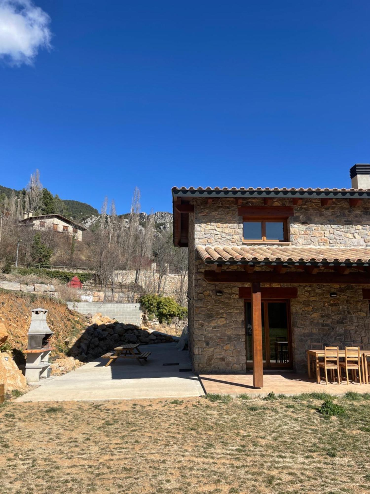 Casa De Les Escoles, Espinalbet - Alberga Castellar del Riu Kültér fotó