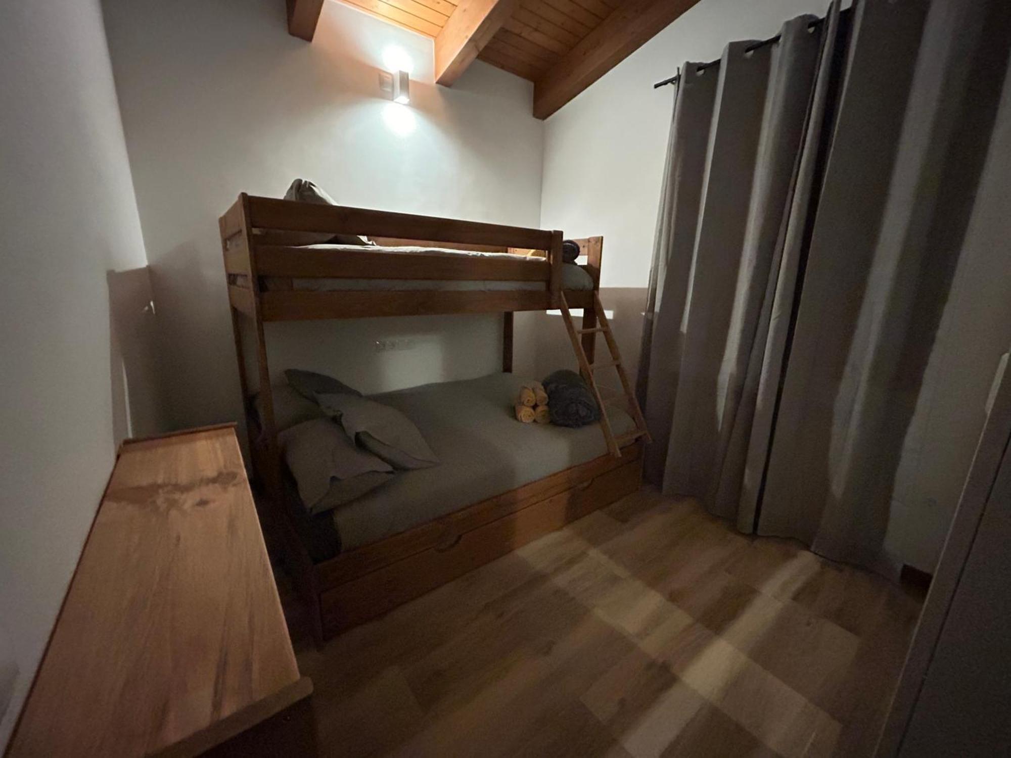 Casa De Les Escoles, Espinalbet - Alberga Castellar del Riu Kültér fotó