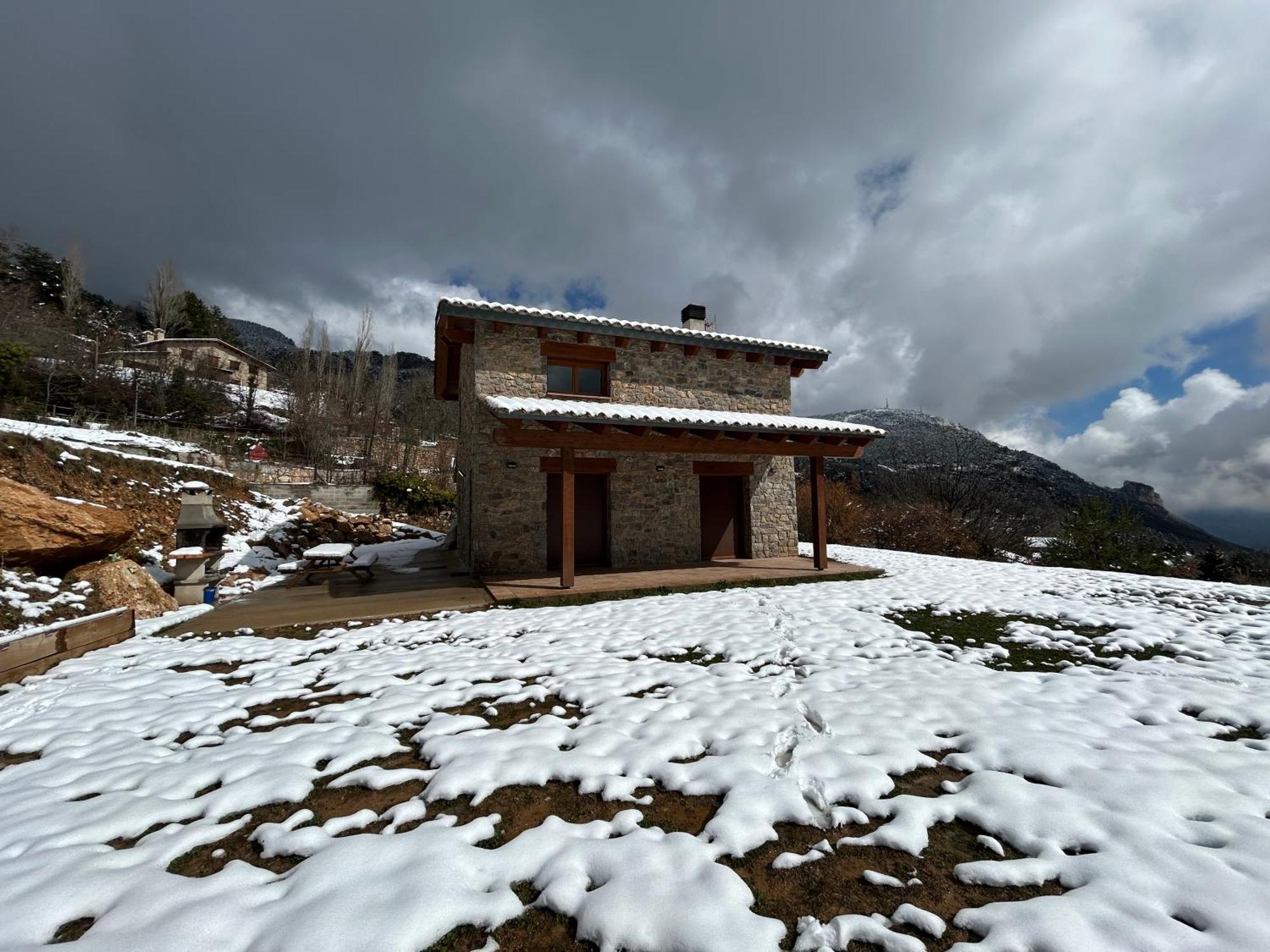 Casa De Les Escoles, Espinalbet - Alberga Castellar del Riu Kültér fotó