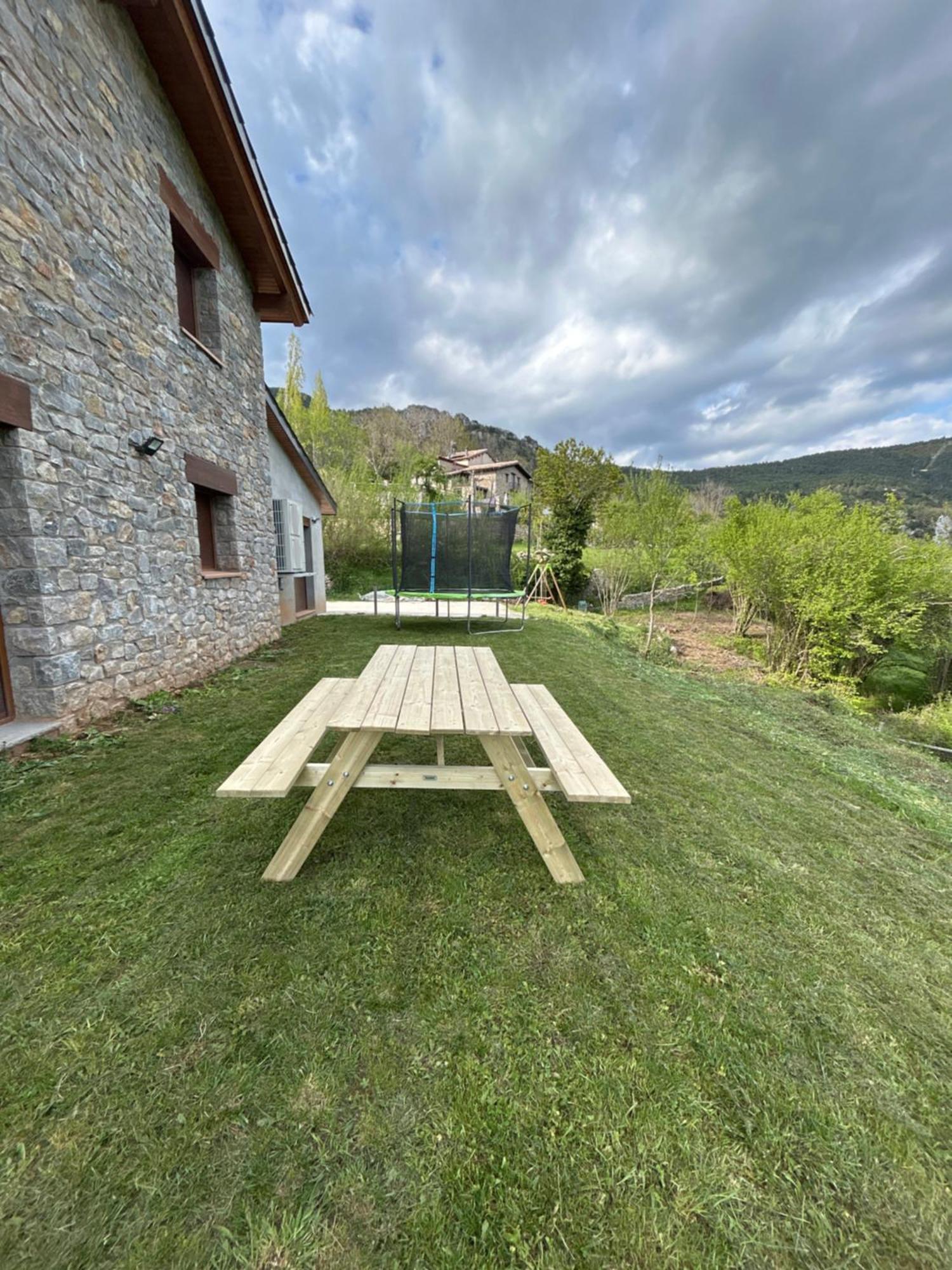Casa De Les Escoles, Espinalbet - Alberga Castellar del Riu Kültér fotó